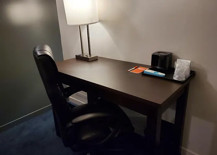 Econo Lodge Montreal