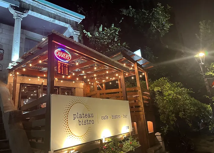 Hotel De Paris Montreal